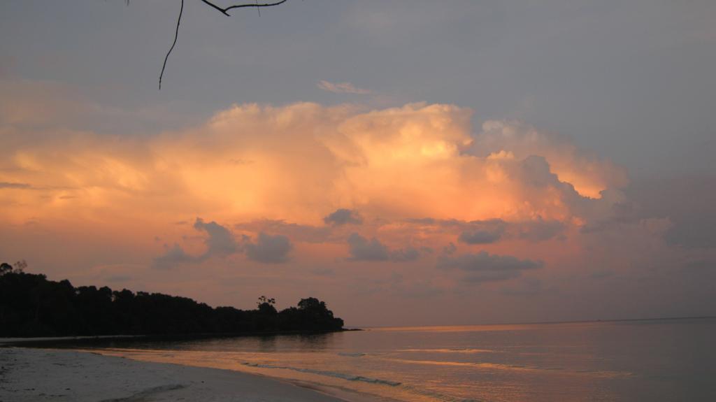 Coconutbeach Bungalows Derm Tkov Village Esterno foto